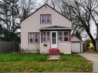 1407 Dakota St, Watertown, WI 53094