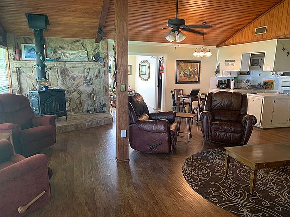 4th image of 484 Water View Dr