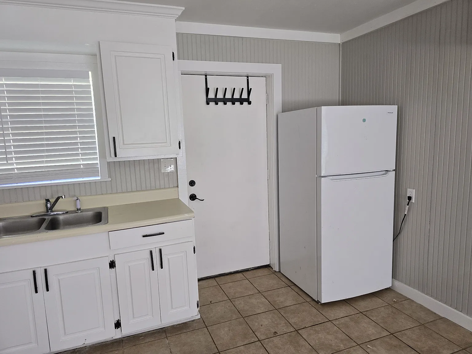 1 bed, 500 sqft, $1,050 — Photo 2