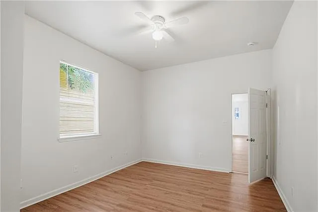 2522 N Prieur St — Photo 9