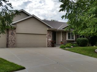 7609 S 164th Cir, Omaha, NE 68136