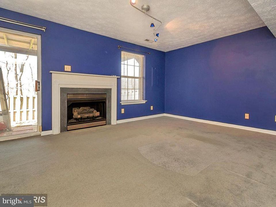 2nd image of 111 Healy Ct