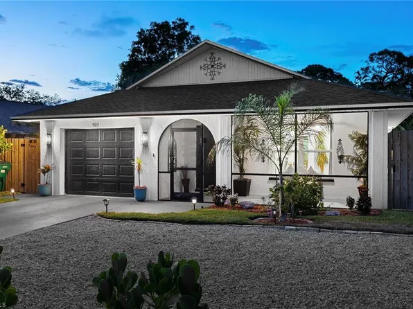 705 N 103rd Ave Avenue N, Naples, FL 34108