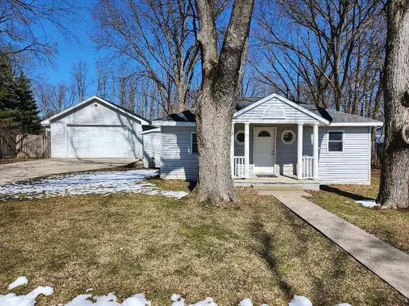 W1146 Poinsetta ROAD, Genoa City, WI 53128