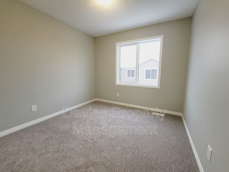 Edmonton Townhouse for rent - 3 Bedrooms — photo 14