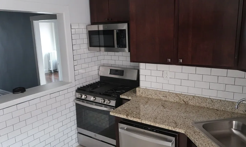 5001-03 W Irving Park Rd #3-5003