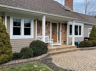 11 Francis Path, Rocky Point, NY 11778