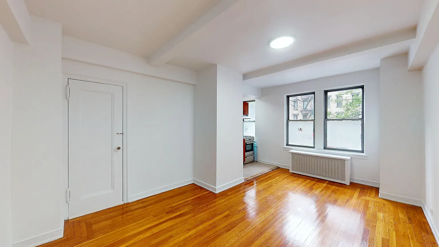 301 East 38th Street — Photo 3