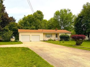 1185 Greensburg Rd, Uniontown, OH 44685