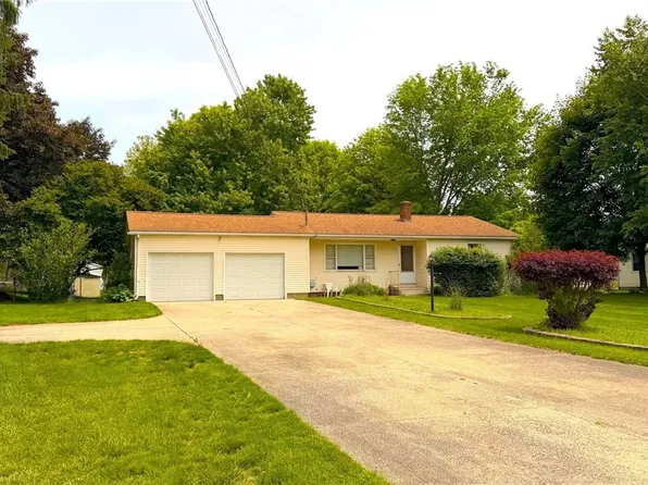 1185 Greensburg Rd, Uniontown, OH 44685