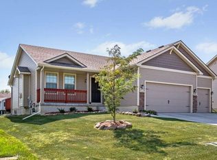 2415 E Porter Ave, Des Moines, IA 50320