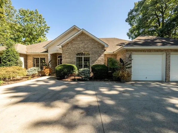 285 Steeplechase Dr, Penn Laird, VA 22846