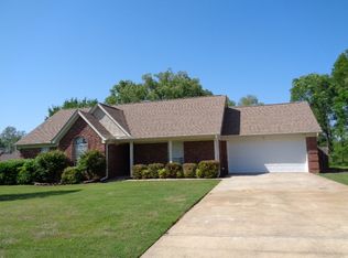 94 Starksville St, Hernando, MS 38632
