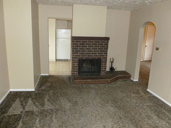 Large Living RM with Fireplace