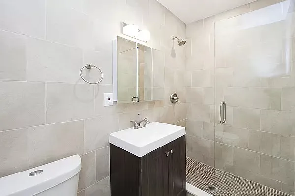 Rented by Compass | media 21