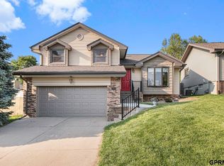 14562 Hascall St, Omaha, NE 68144