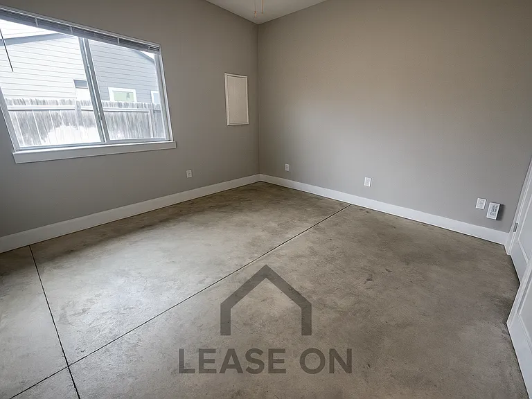 2902 W 55th St N — Photo 9