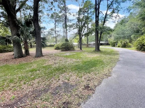 3420 Trout St, Brunswick, GA 31520