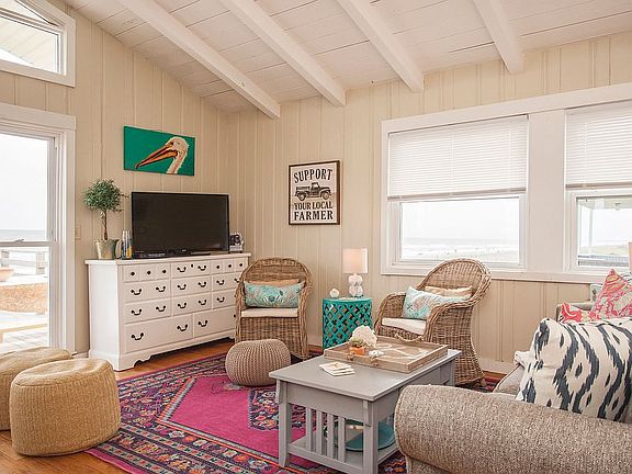 4th image of 5227 E Beach Dr