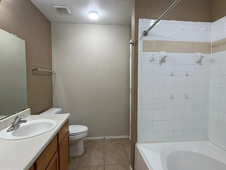 17318 Glenmorris Dr — Photo 15