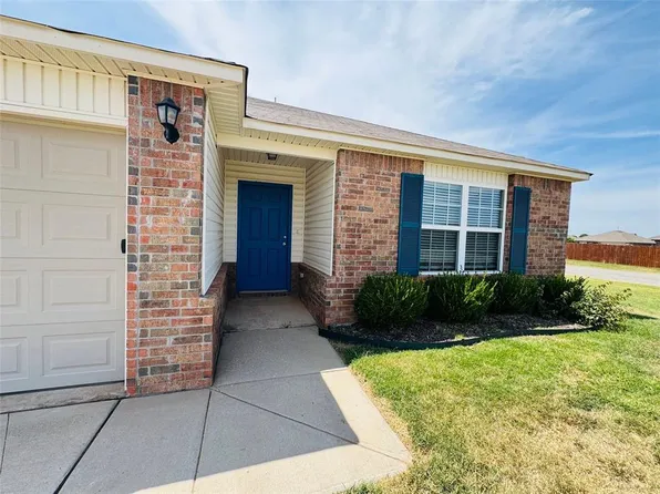 1895 Bartlett Dr, Newcastle, OK 73065