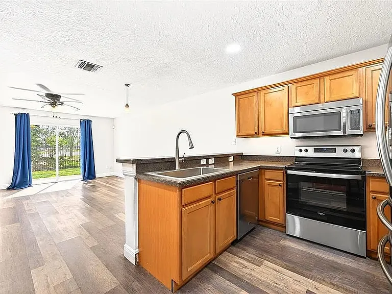 12769 Lexington Summit St — Photo 14