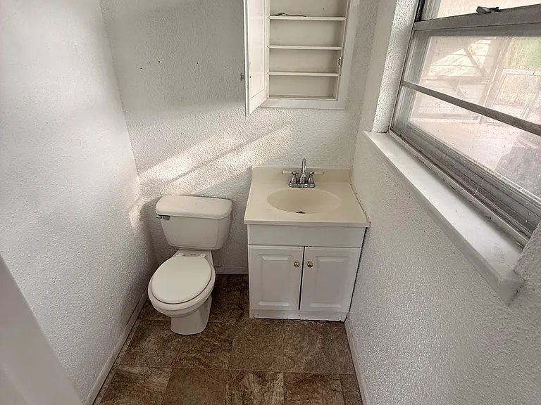 2705 Byrne Pl — Photo 30