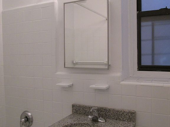 5th image of 4850 38th St APT 4G