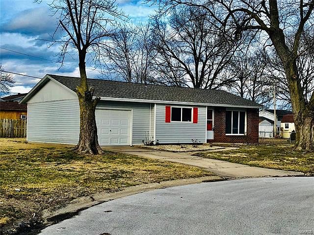 1st image of 601 Saint Rose Dr