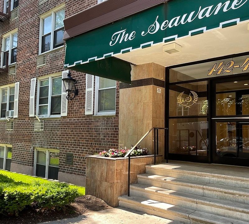 1st image of 14241 41st Ave #3