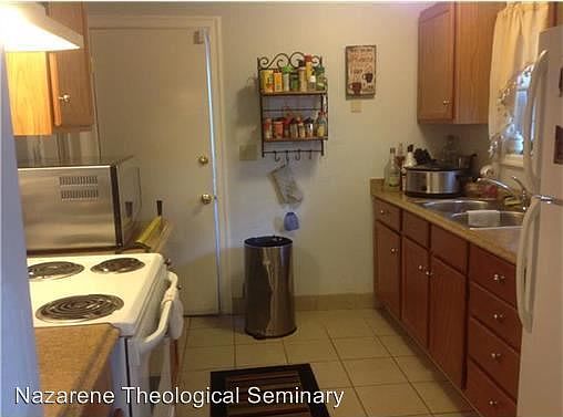 4th image of 1815 E 75th St