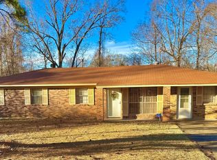 54 Drake Rd, Vicksburg, MS 39180