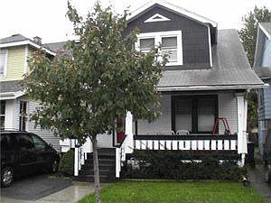 1st image of 105 Trowbridge St