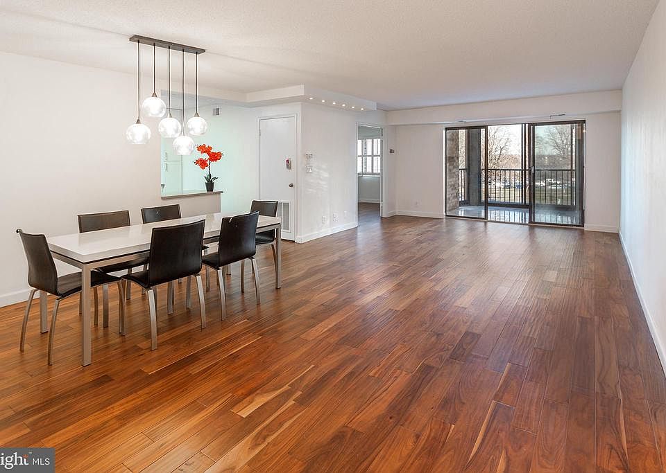 1st image of 5902 Mount Eagle Dr APT 301
