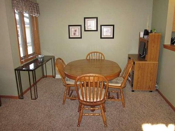 4th image of 407A Park Place Ct