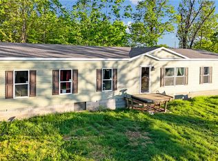 3724 Private Road 2217, Washburn, MO 65772
