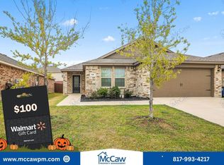 903 Meadow Wood Ln, Princeton, TX 75407