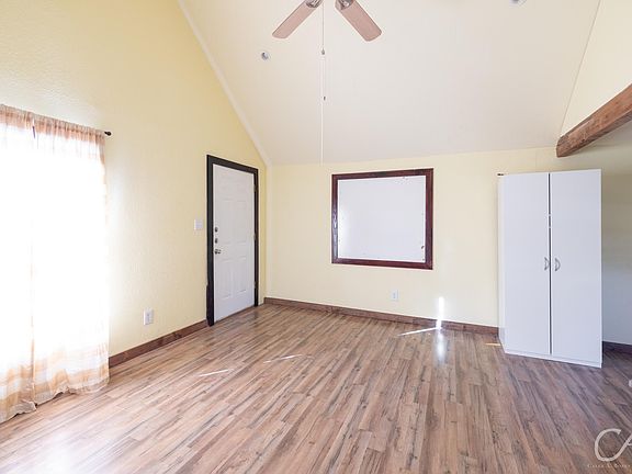3rd image of 208 Merchant St Unit B