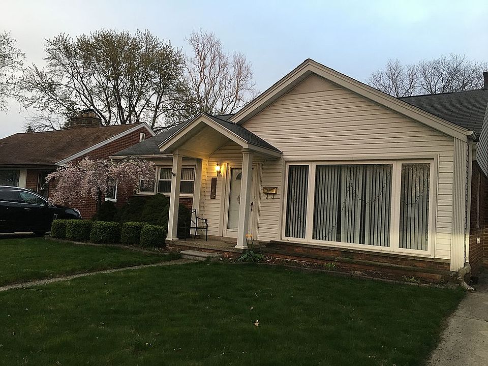 1st image of 1567 Birchcrest Dr