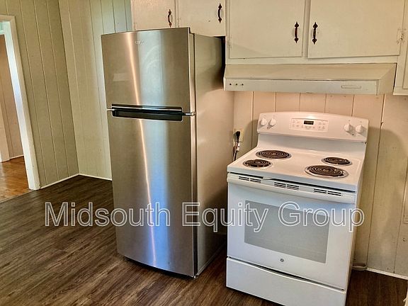 2nd image of 1005 Tucker St APT B