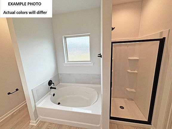 5th image of 2436 Goldfinch Dr