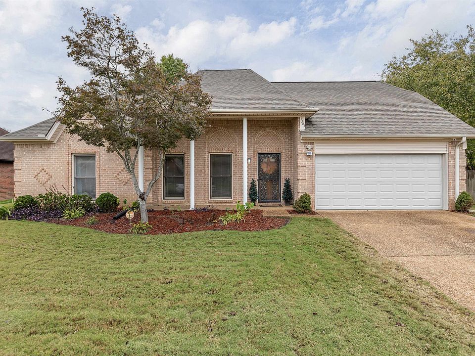 1st image of 4303 Winding Hollow Way