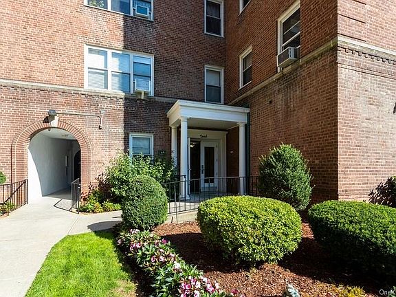 2nd image of 90 Bryant Ave Unit D3b