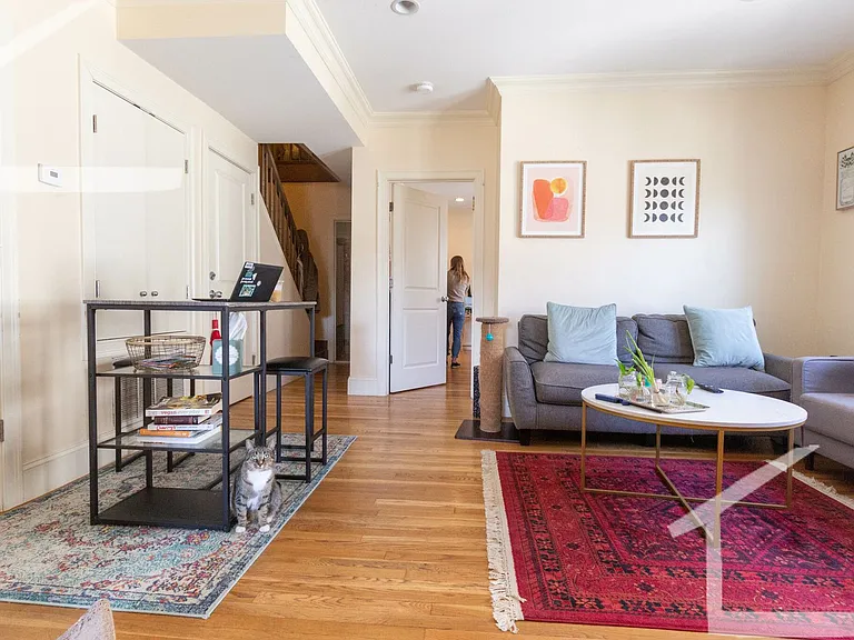 27 Lothrop St #3 — Photo 2