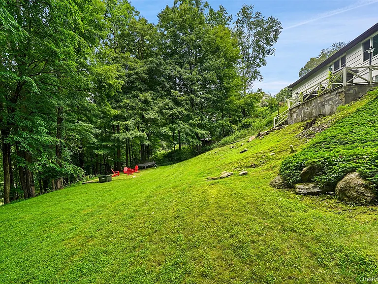 19 Skyview Dr — Photo 19