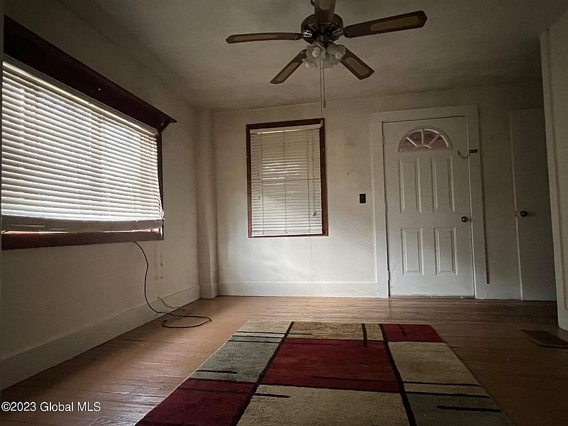 4th image of 2 Lonergan Lane