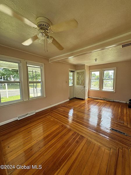 5th image of 29 Delaware Avenue