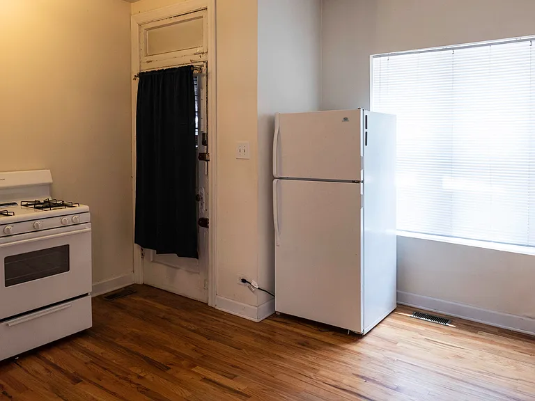 3512 N Broadway St #3 — Photo 2