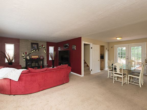 4th image of 3628 Cedarwood Ln