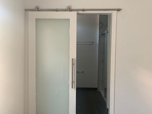 5th image of 1826 Jackson St